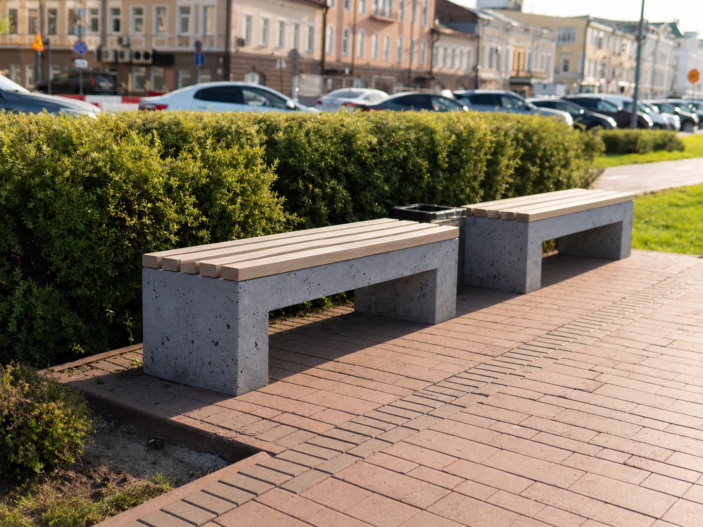 Siedziska betonowe w przestrzeni miejskiej